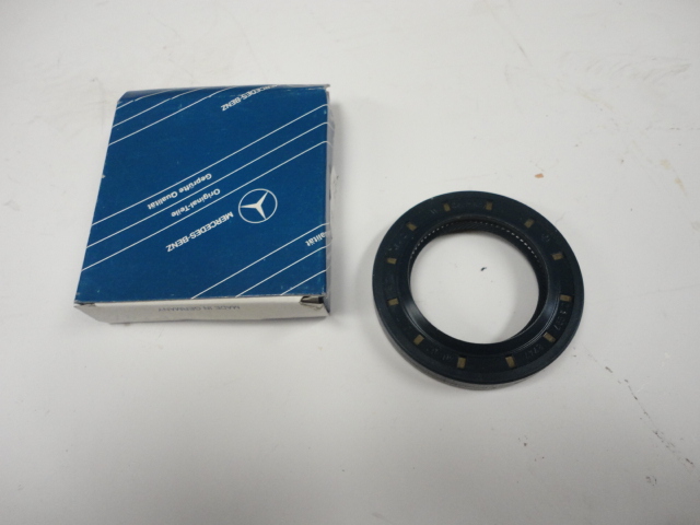 Hagglunds BV206 Parts - Oil seal