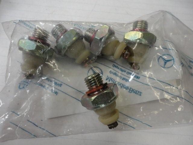 Hagglunds BV206 Parts - Oil Switch
